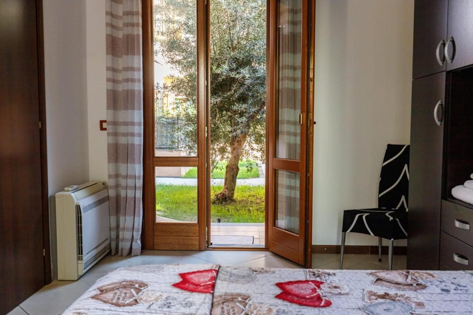 Casa Lilla 1 E 2 Appartement Oristano Kamer foto